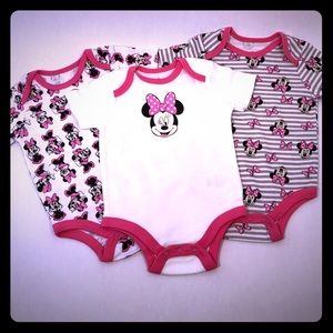 Disney’s Minnie Mouse Baby Bodysuit Set